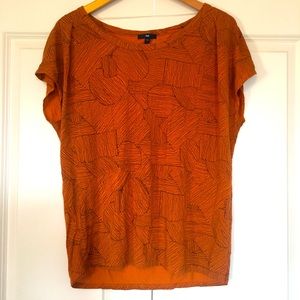 Gap Orange and Black Graphic Top